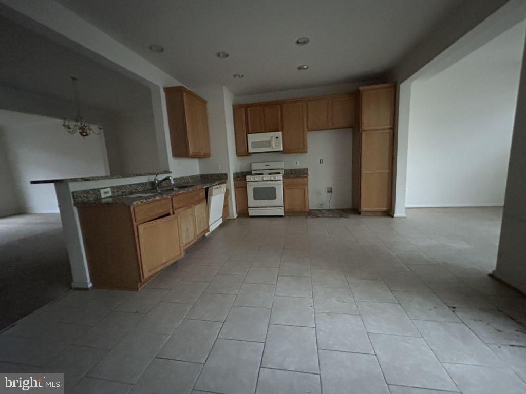 8477 HALLIE ROSE STREET