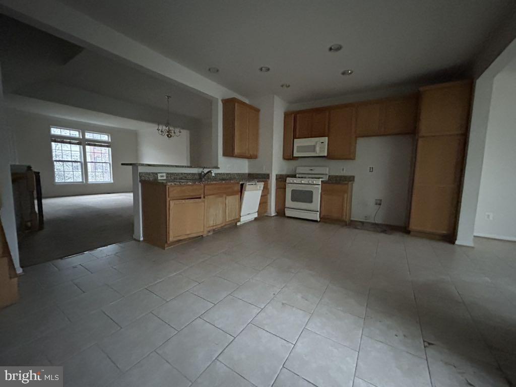 8477 HALLIE ROSE STREET