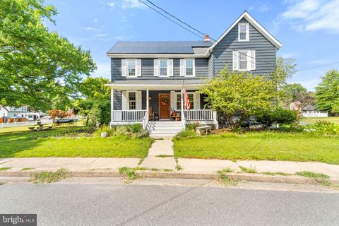 Homes For Sale - 94 E Pittsfield Street<br/> Salem County, PENNSVILLE, NJ 08070