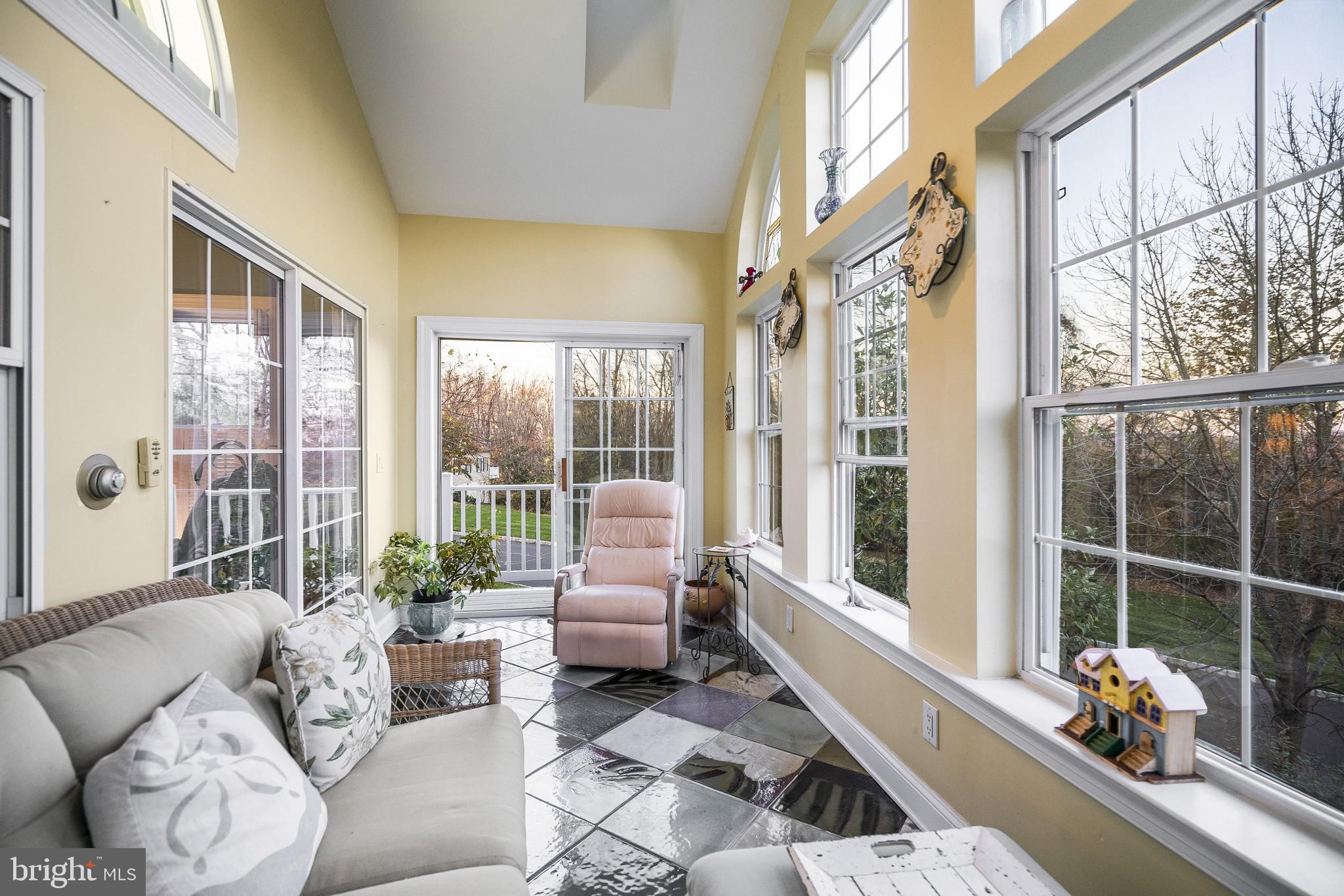 FOX RUN PRESERVE - Residential