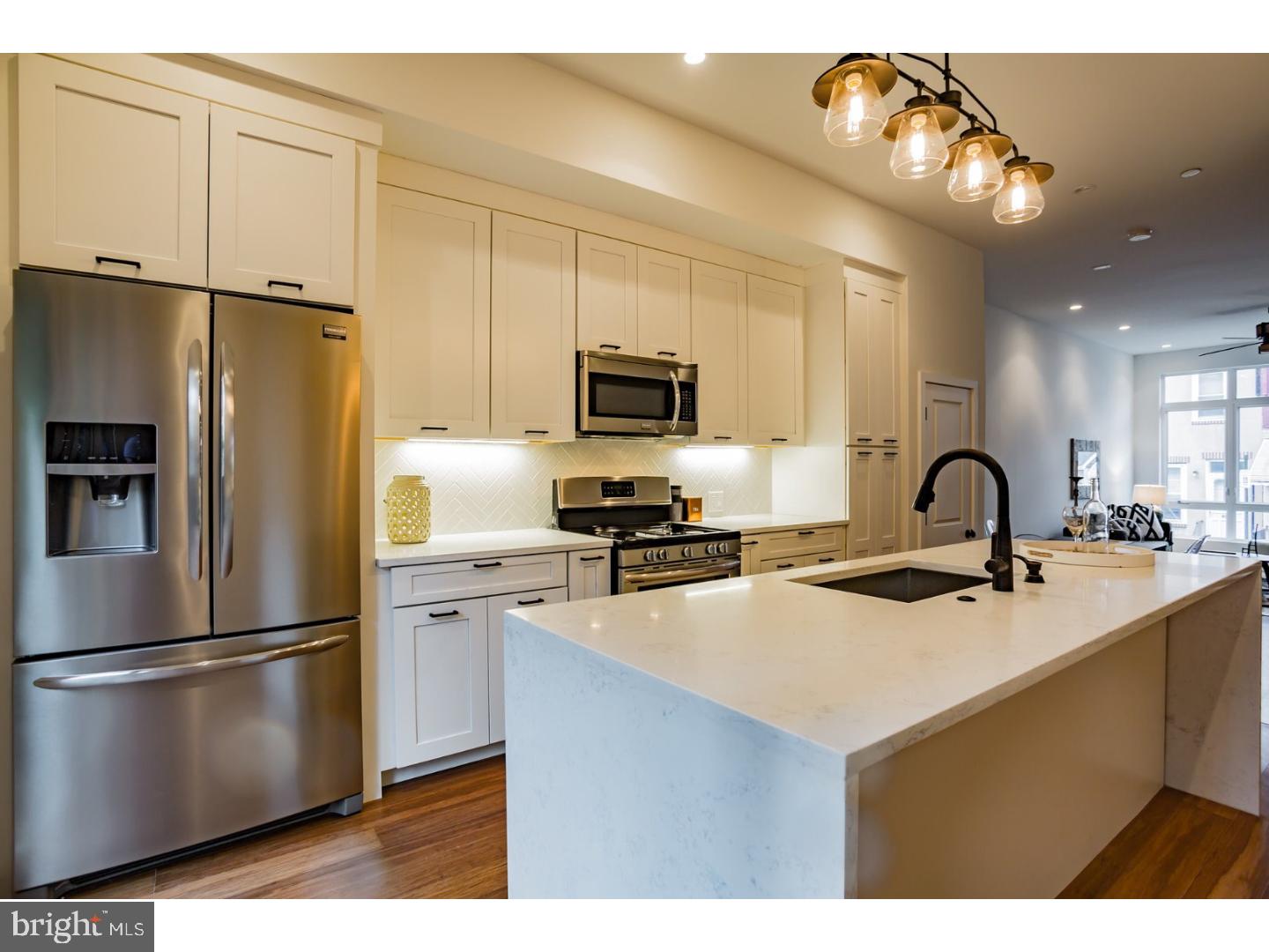 POINT BREEZE - Residential