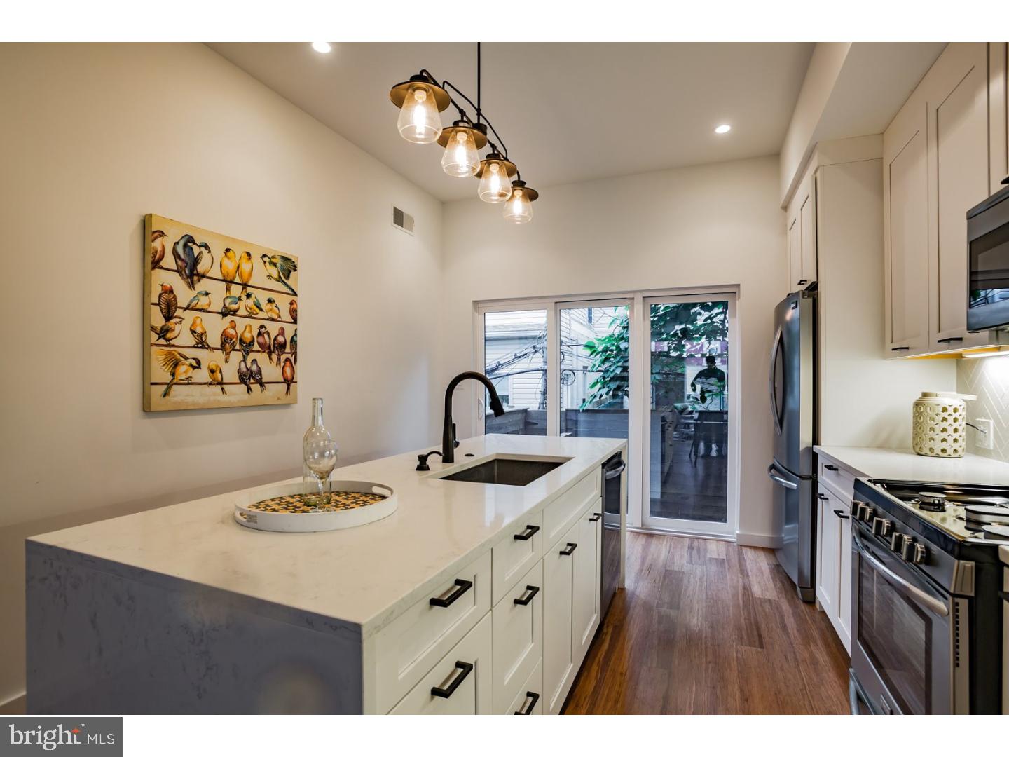 POINT BREEZE - Residential