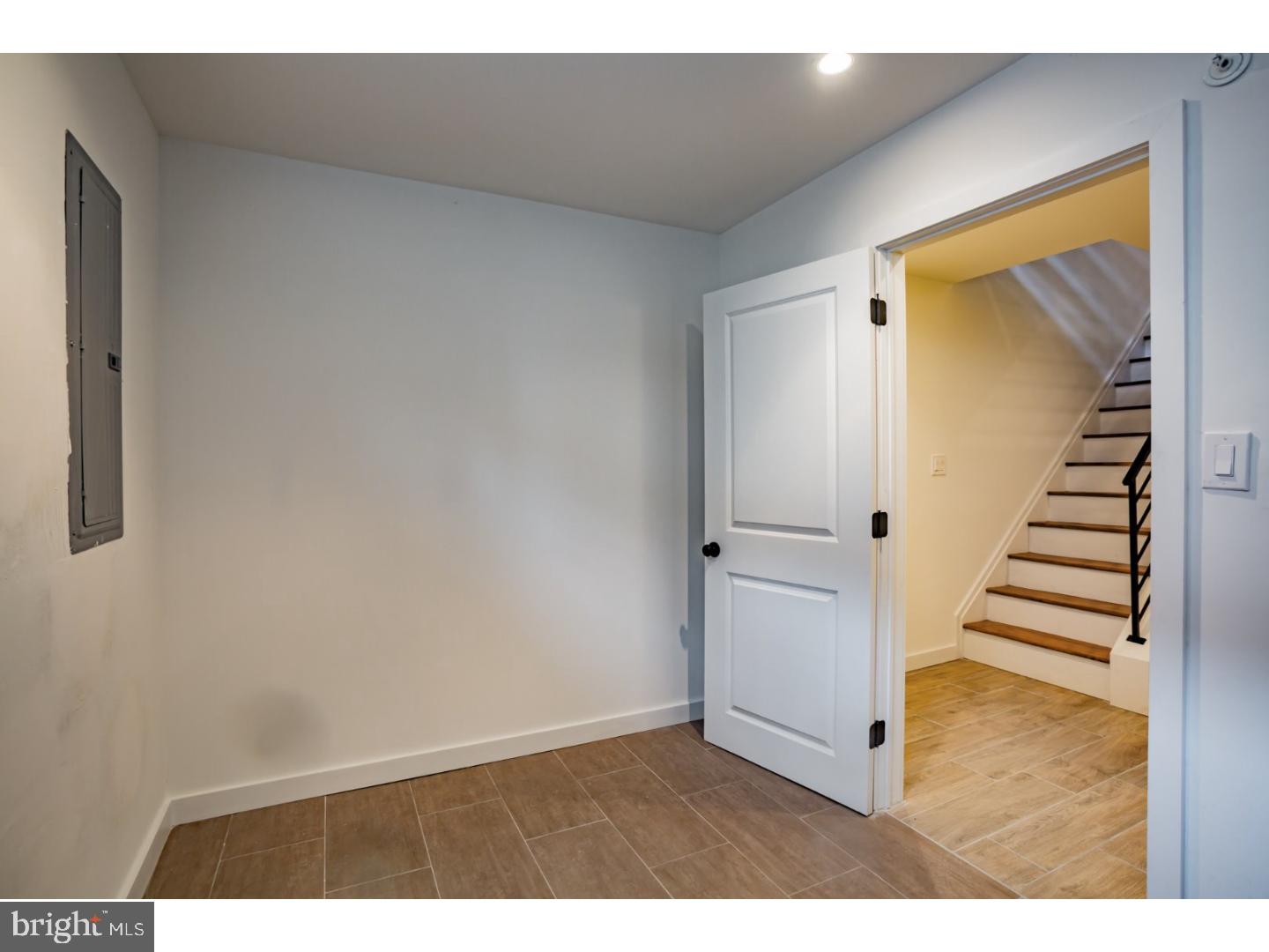 POINT BREEZE - Residential