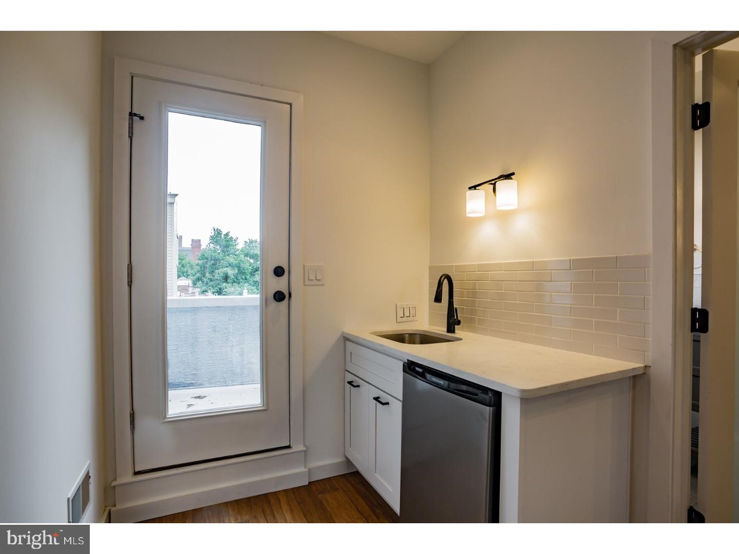 POINT BREEZE - Residential