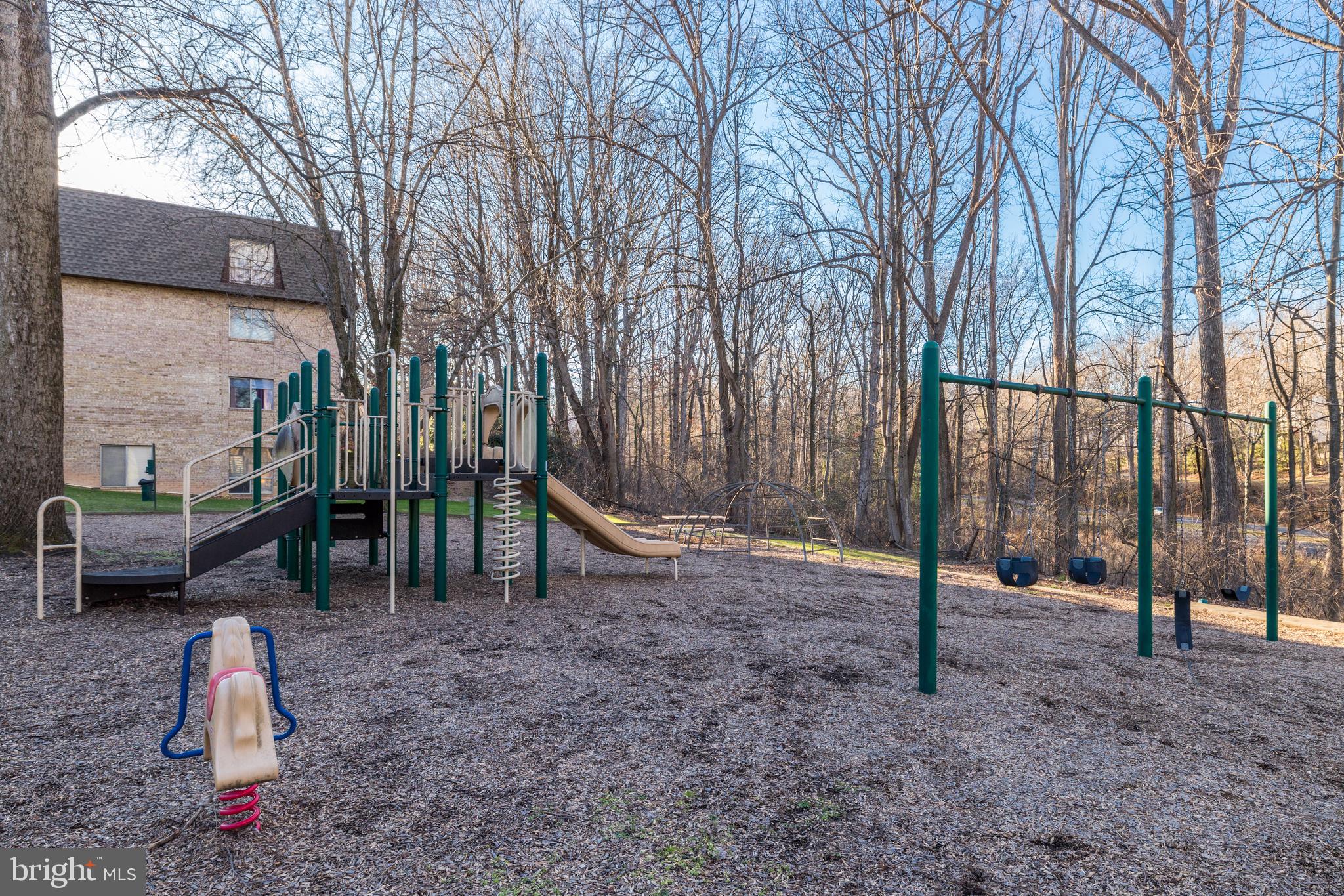 VANTAGE HILL - Residential