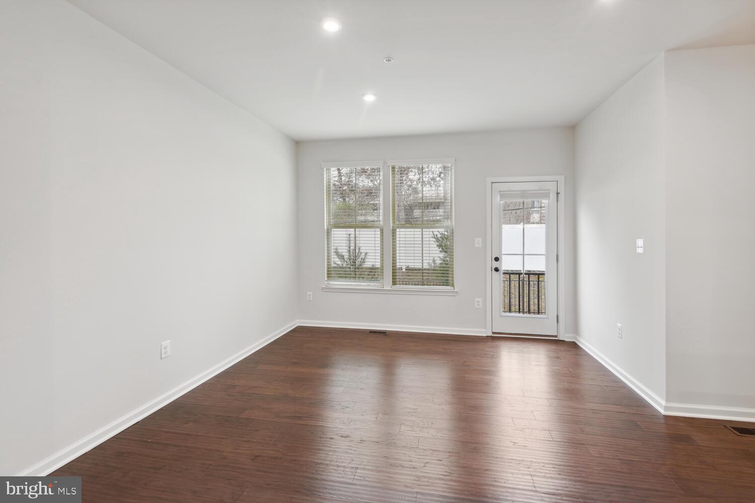 GLENN DALE CROSSING - Residential