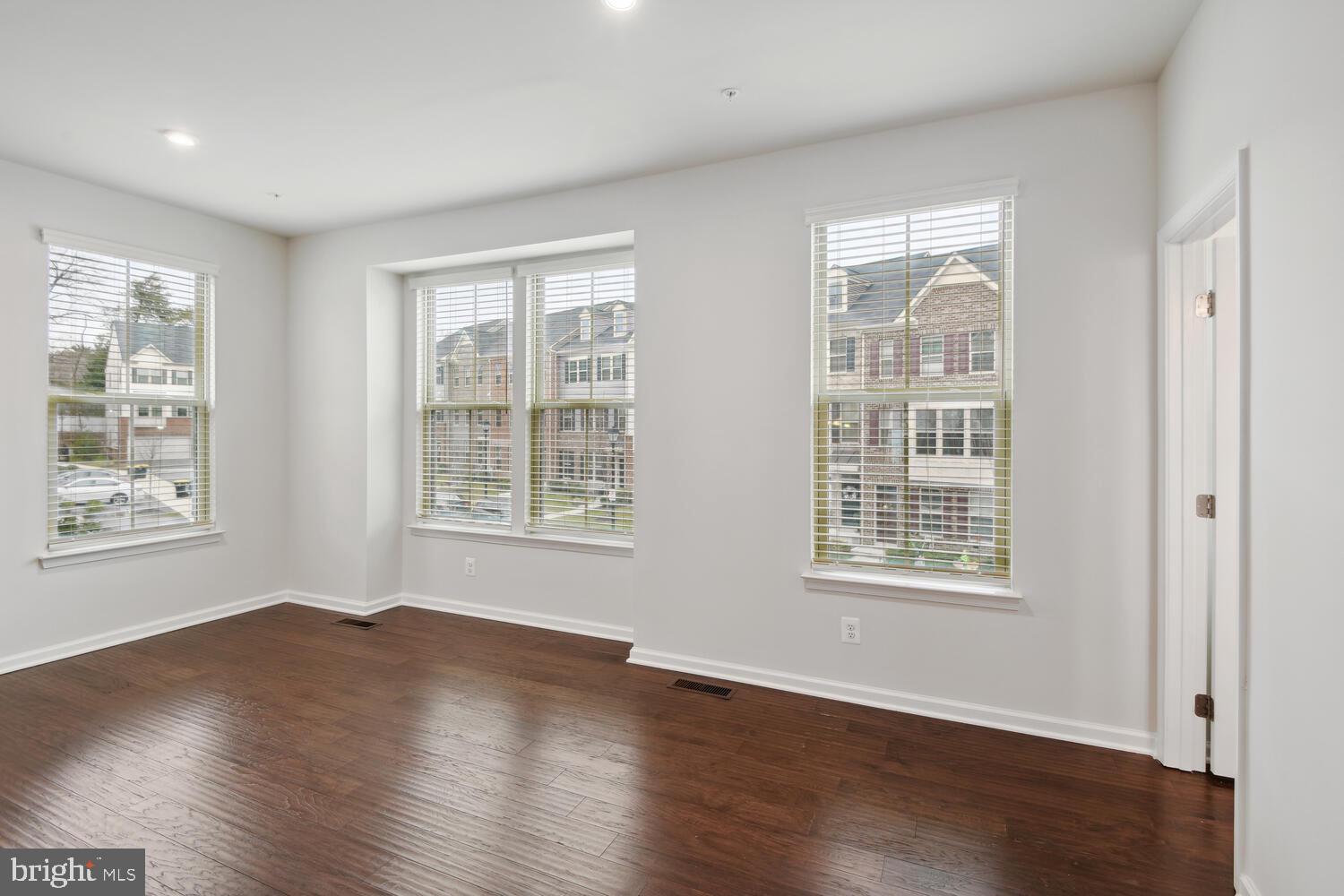 GLENN DALE CROSSING - Residential