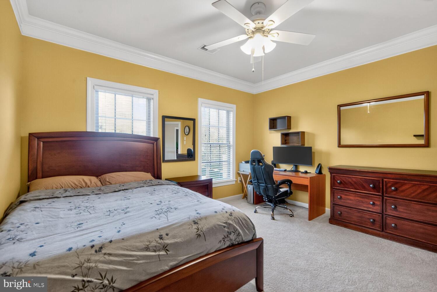 HAMPSHIRE GREENS - Residential