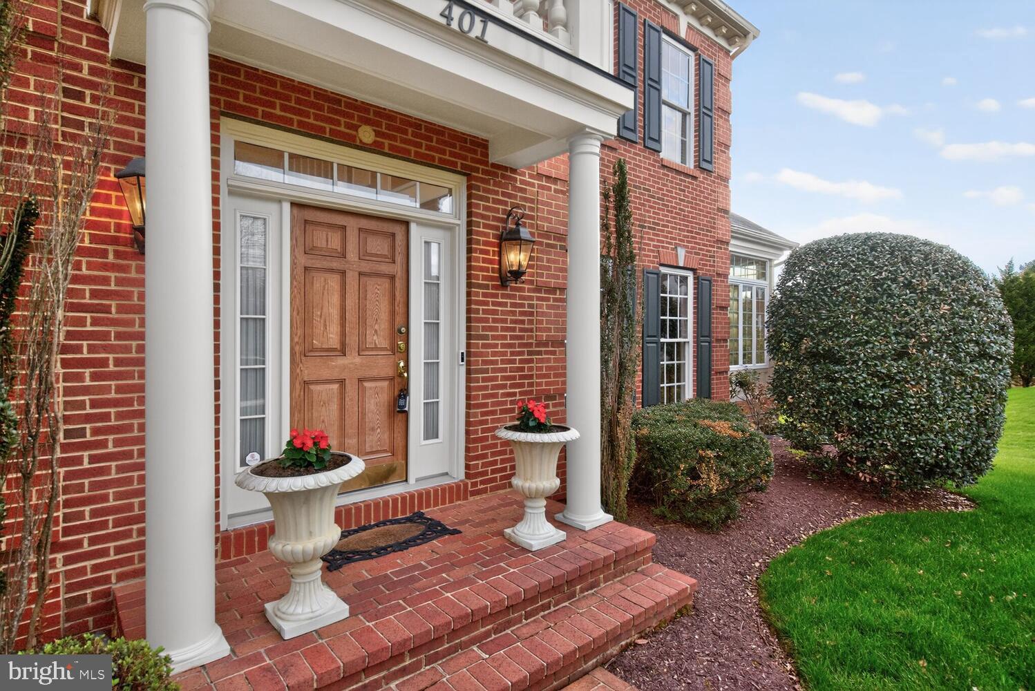 HAMPSHIRE GREENS - Residential