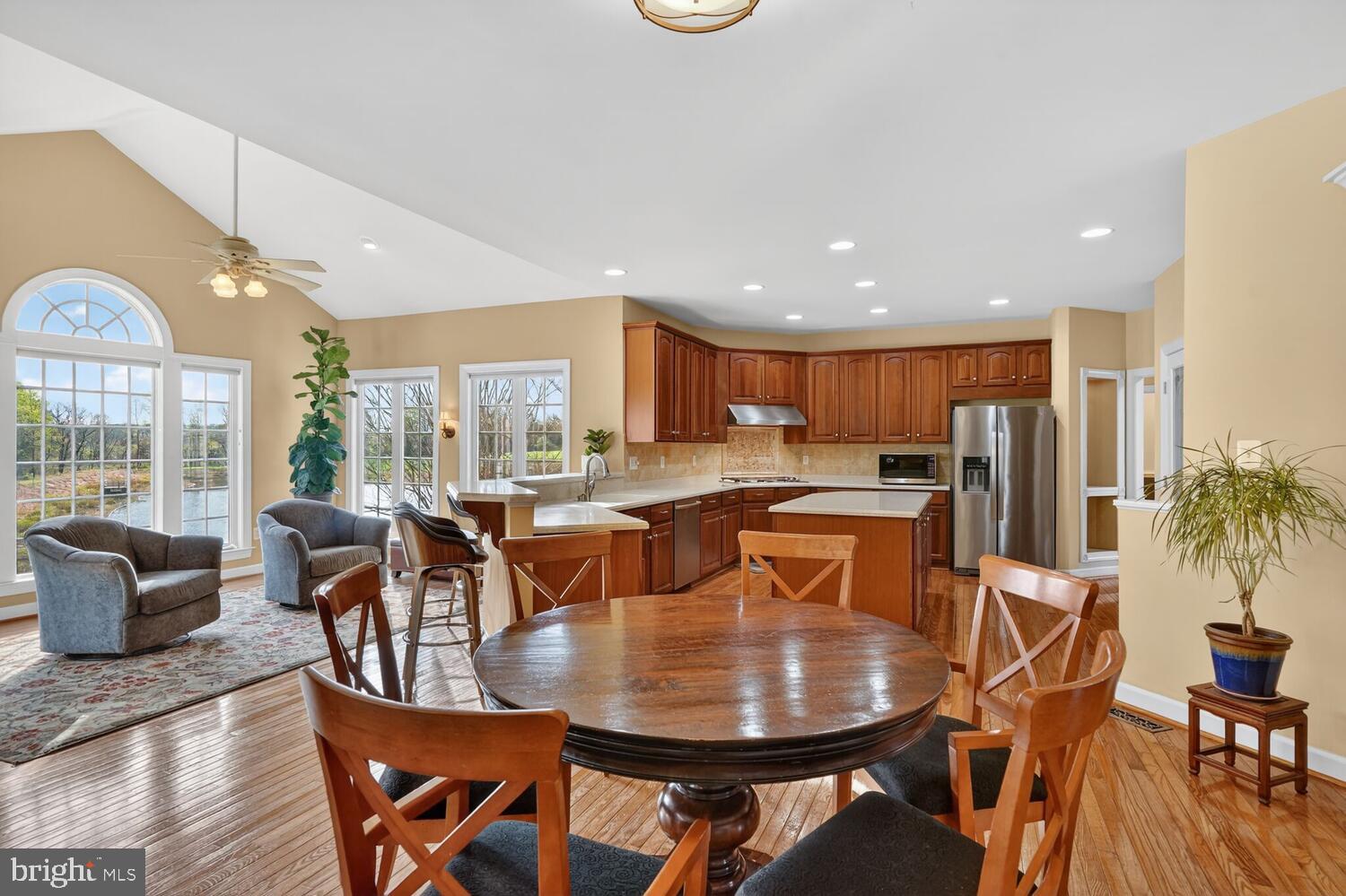 HAMPSHIRE GREENS - Residential