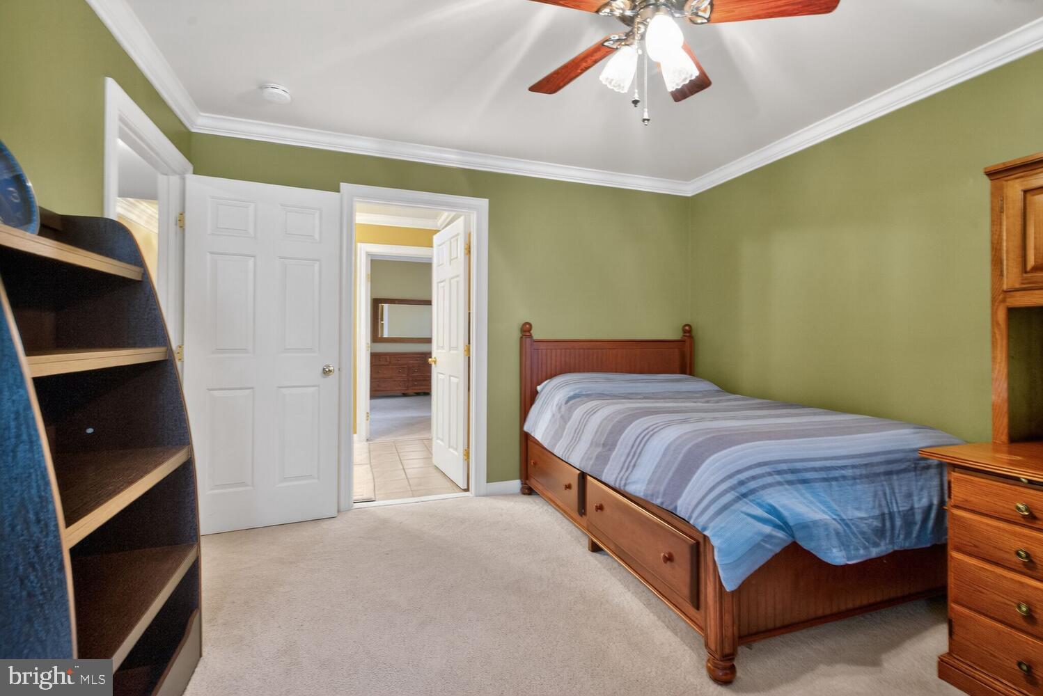 HAMPSHIRE GREENS - Residential