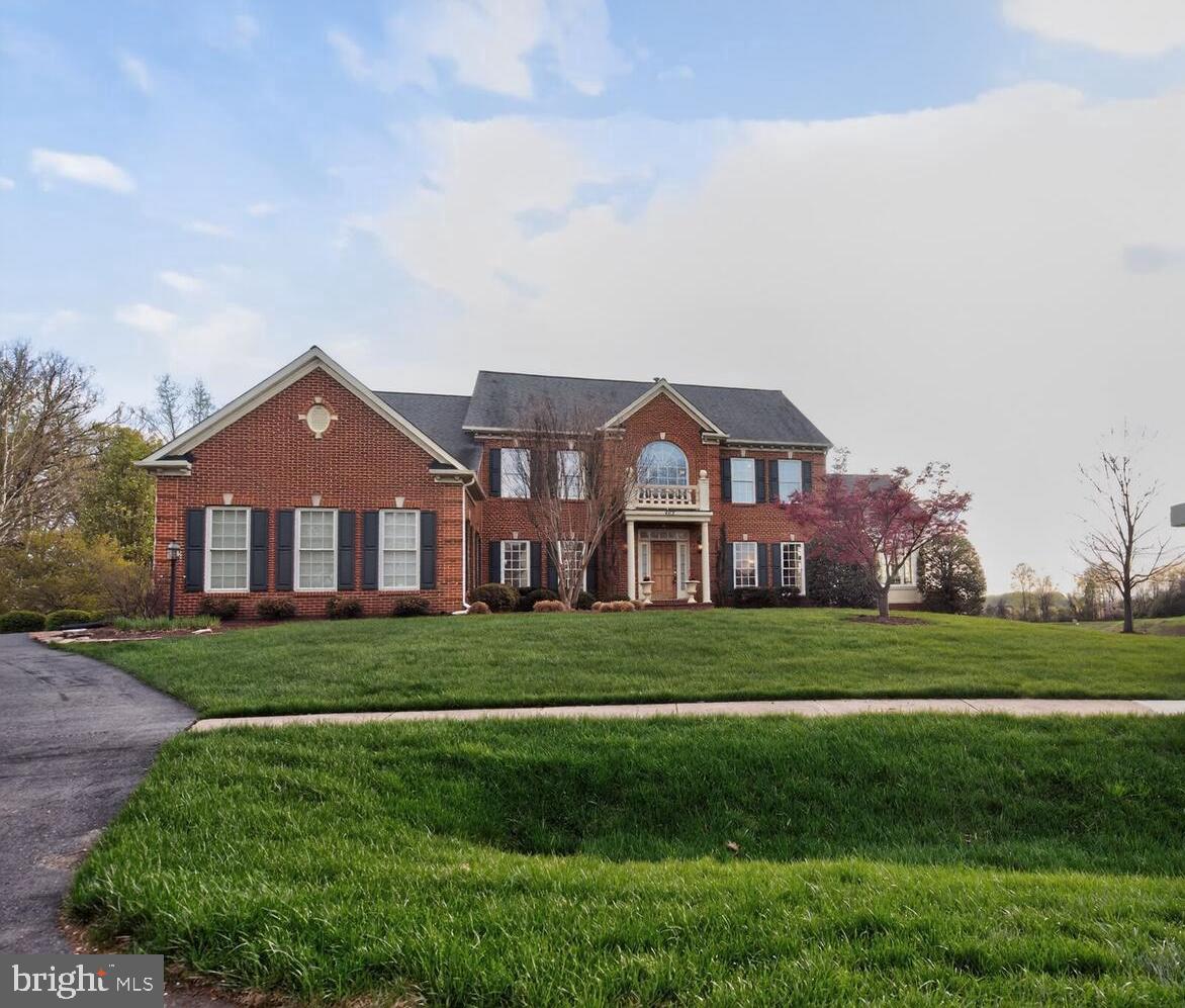 HAMPSHIRE GREENS - Residential