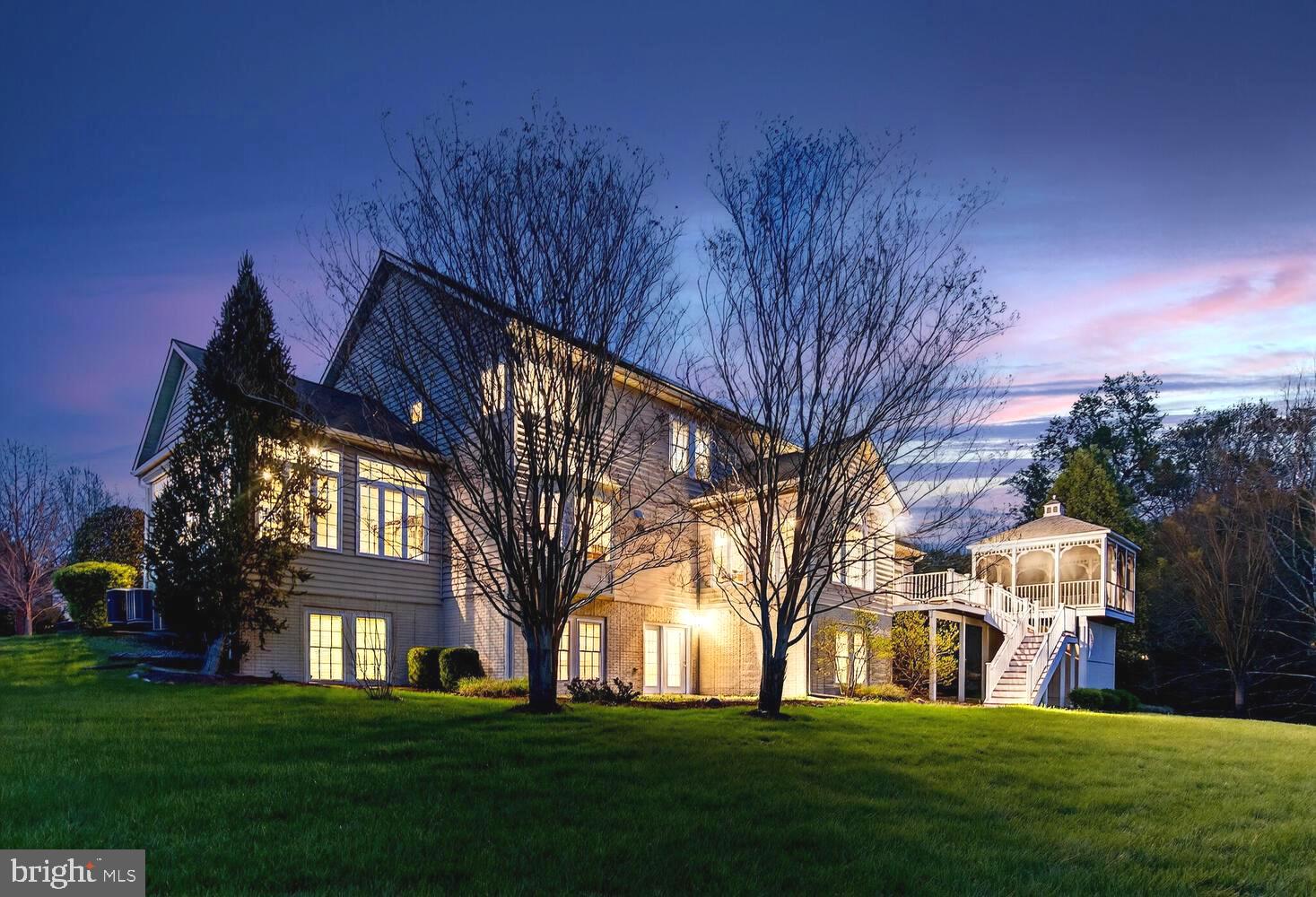 HAMPSHIRE GREENS - Residential