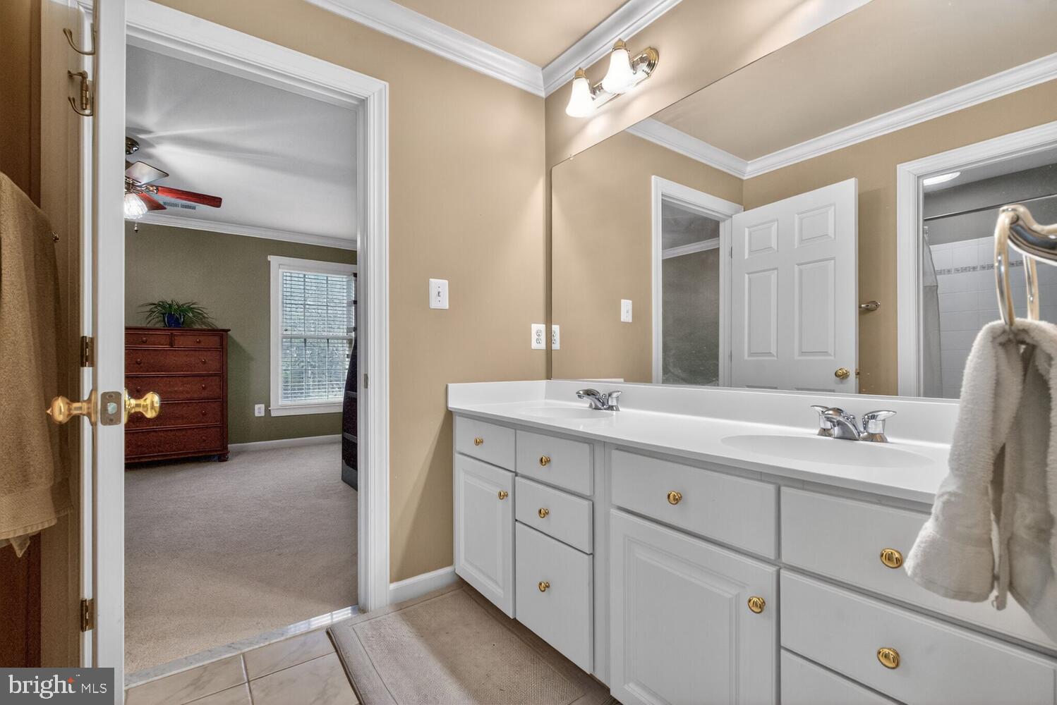 HAMPSHIRE GREENS - Residential