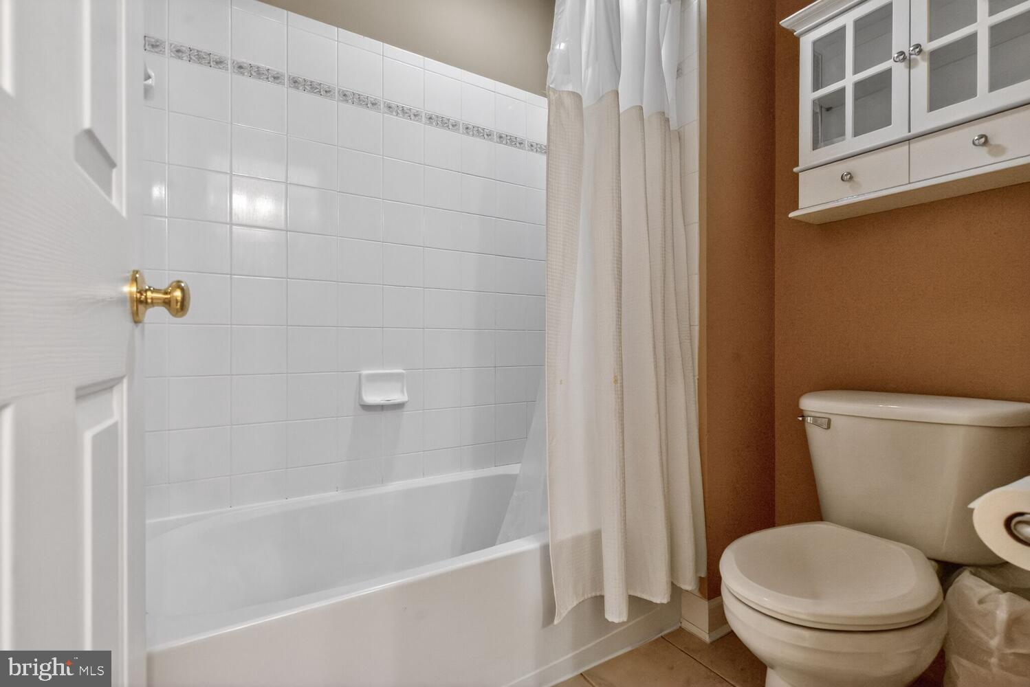 HAMPSHIRE GREENS - Residential