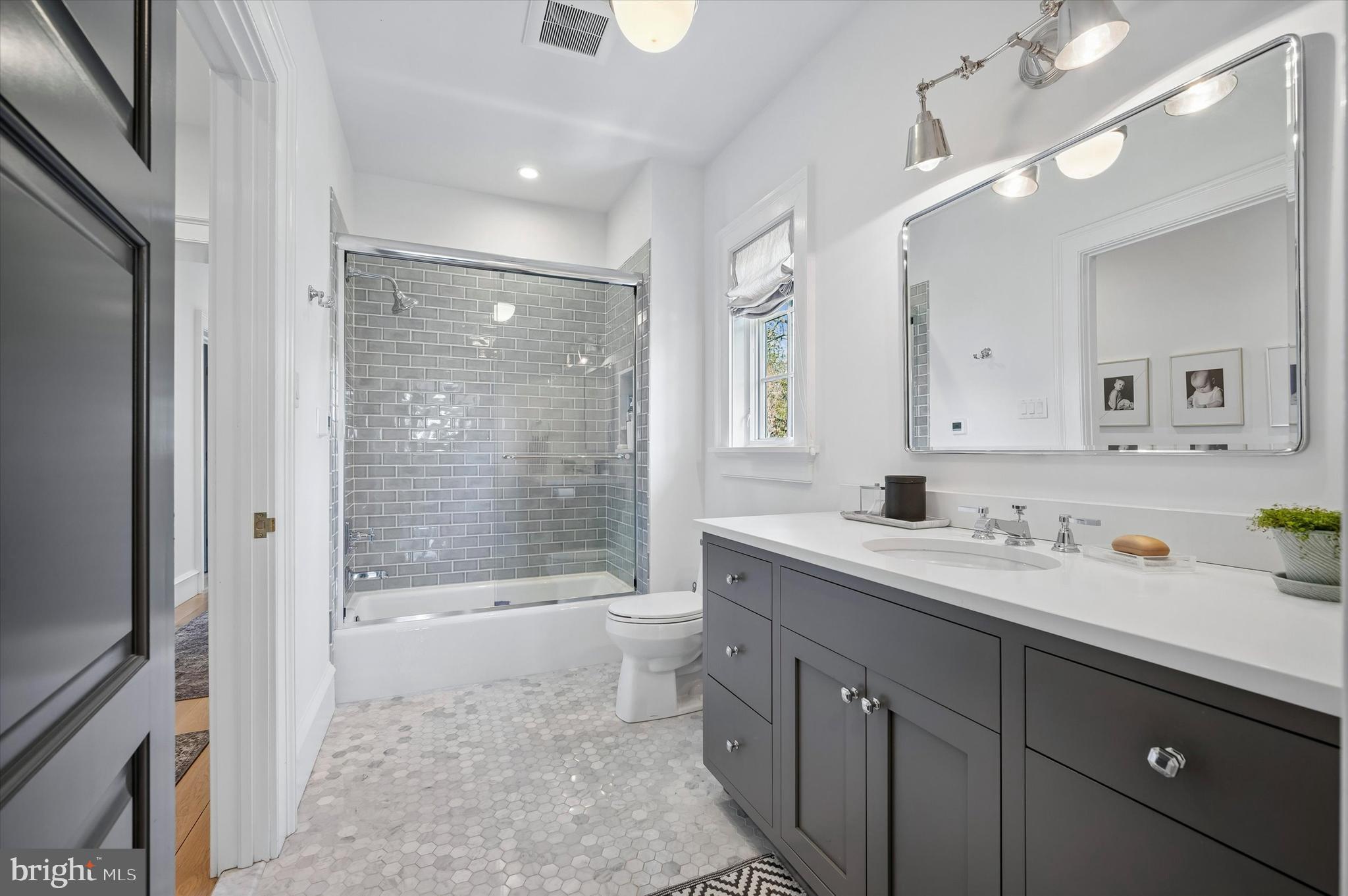 BLUE BELL - Residential