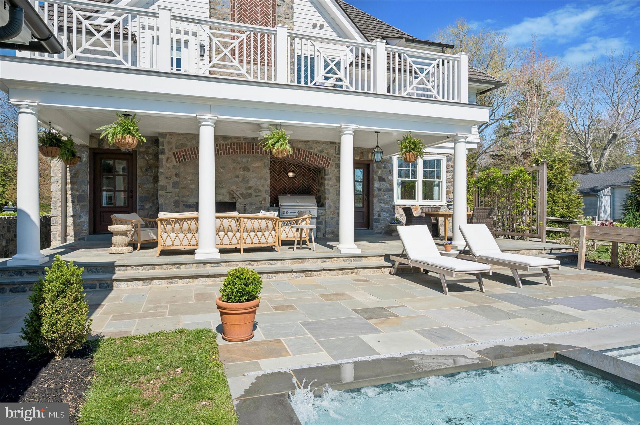 BLUE BELL - Residential