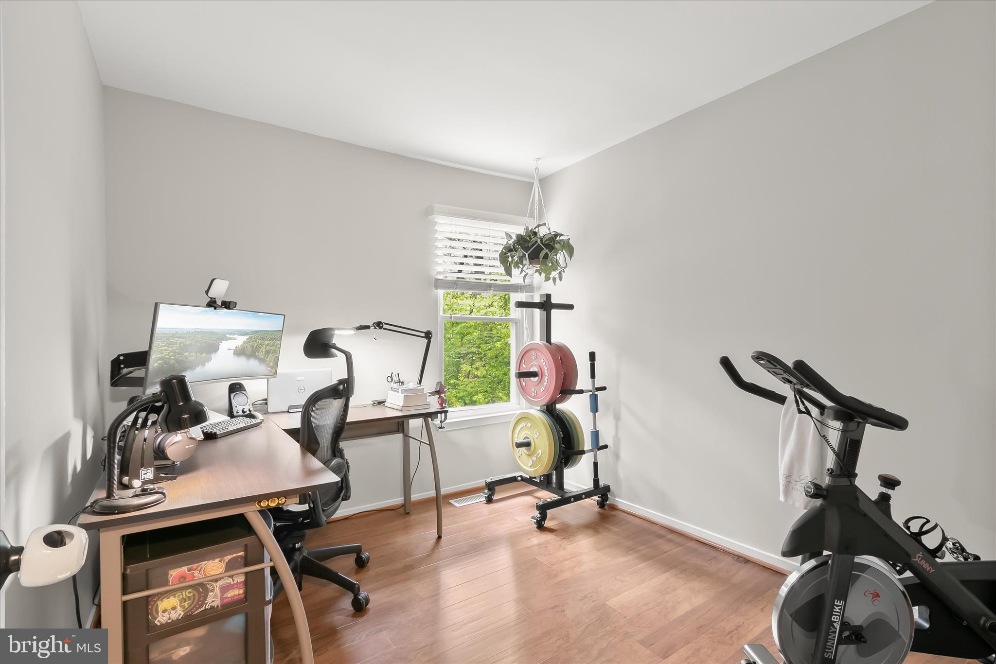 BONIFANT WOODS - Residential