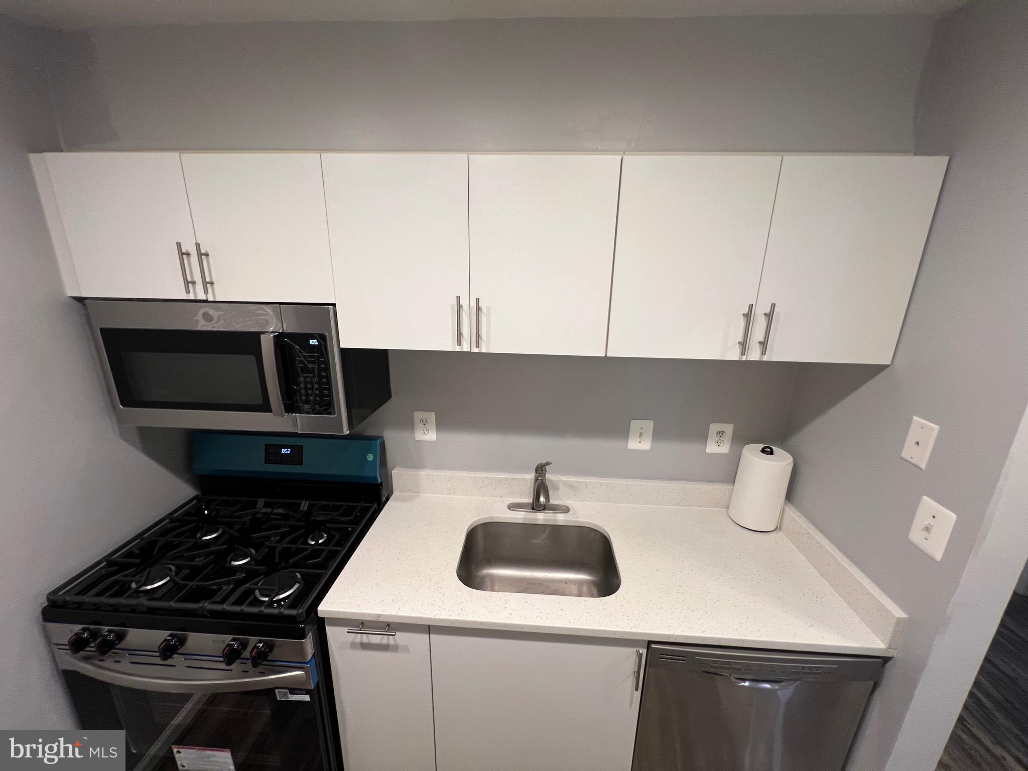 BURKE COVE - Residential