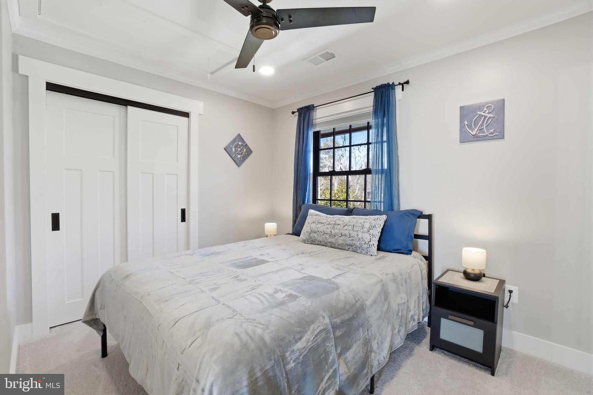 HALLOWING POINT RIVER ESTATES - Residential