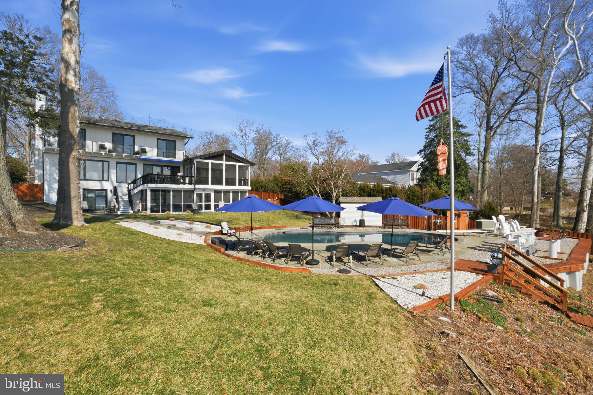 HALLOWING POINT RIVER ESTATES - Residential