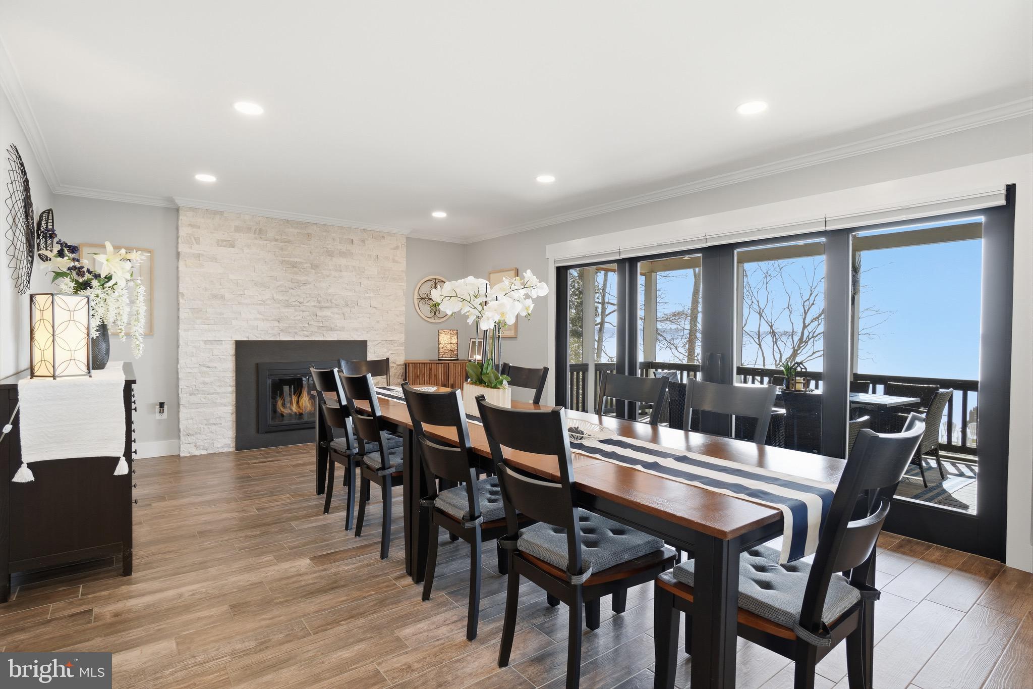 HALLOWING POINT RIVER ESTATES - Residential