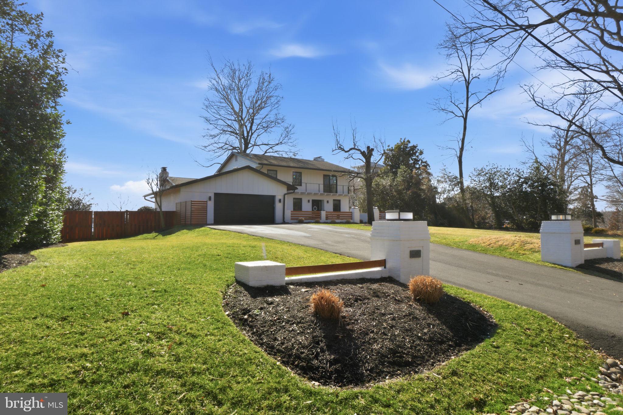 HALLOWING POINT RIVER ESTATES - Residential