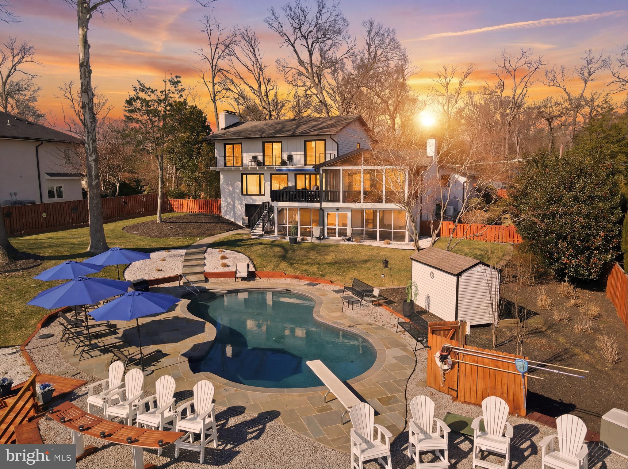 HALLOWING POINT RIVER ESTATES - Residential