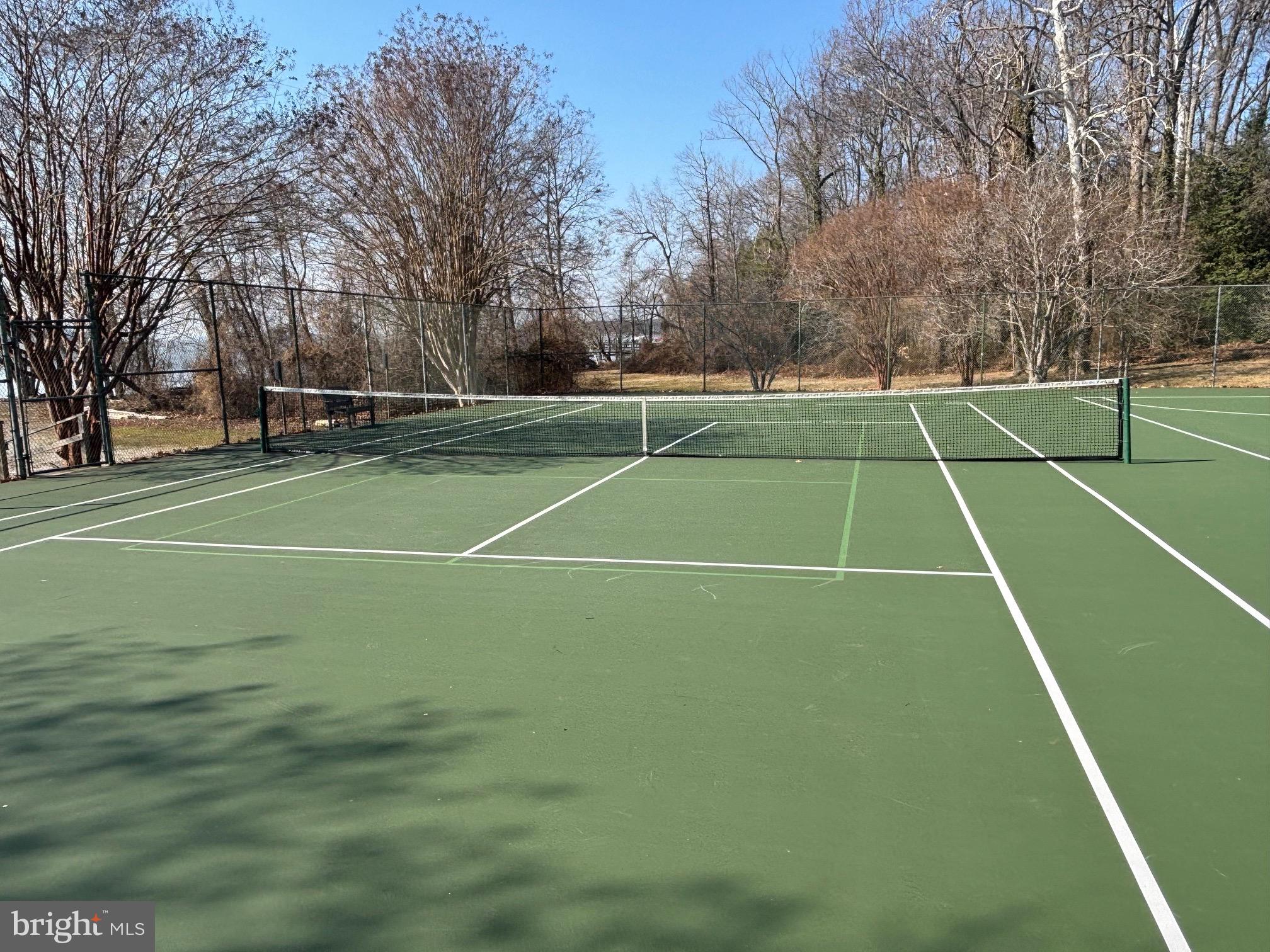 HALLOWING POINT RIVER ESTATES - Residential