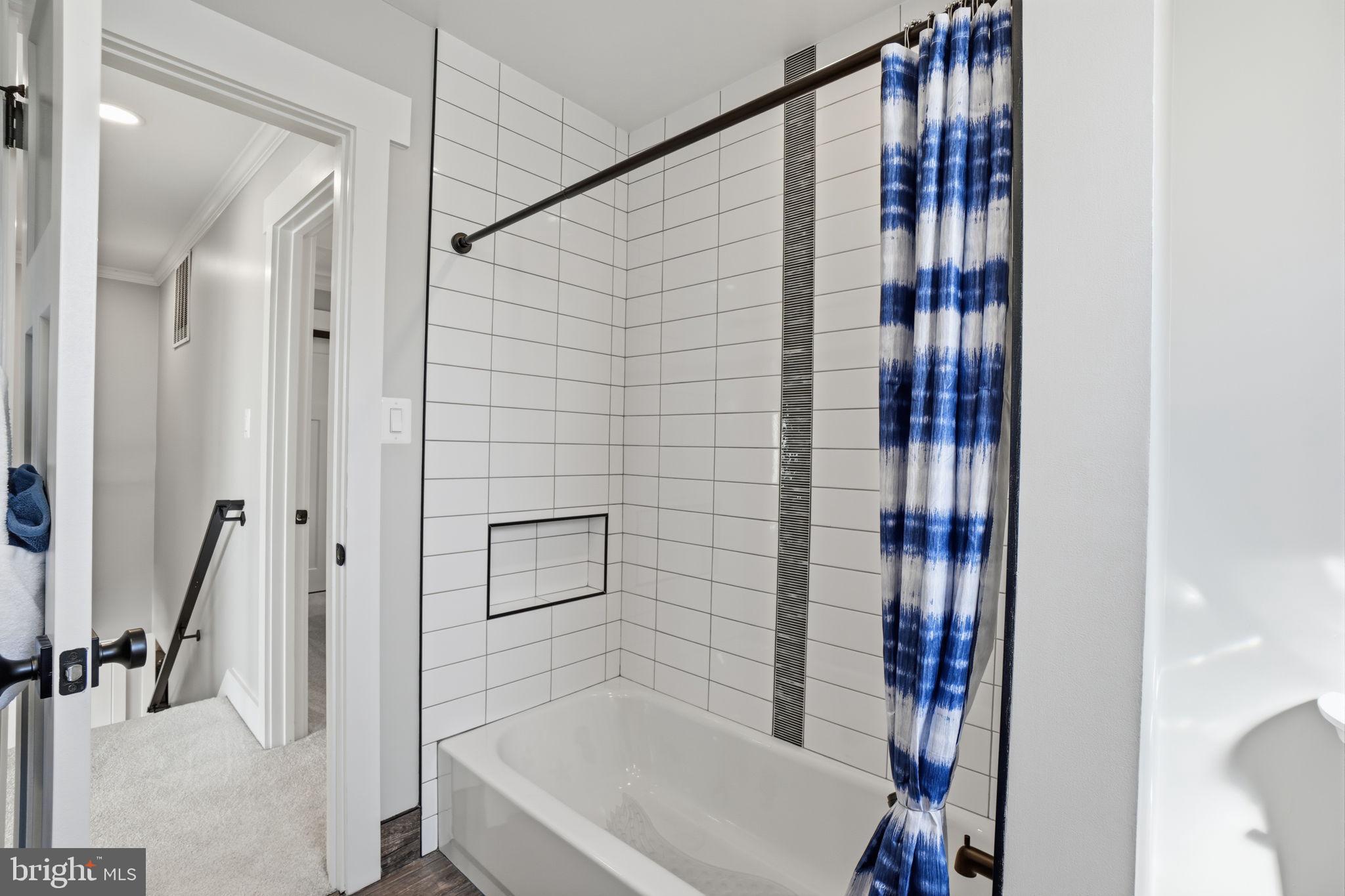 HALLOWING POINT RIVER ESTATES - Residential