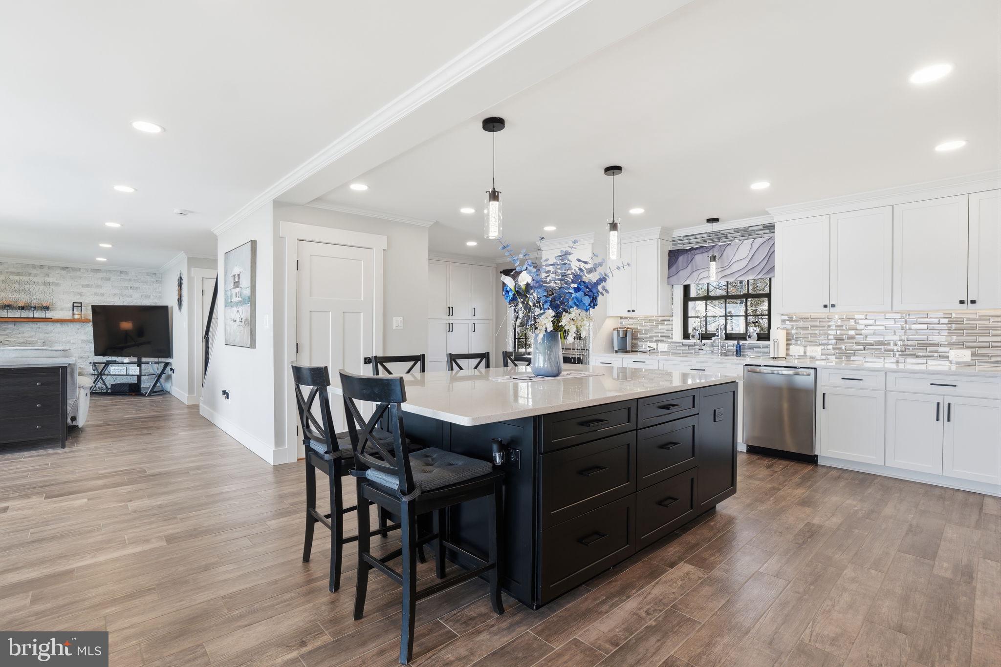 HALLOWING POINT RIVER ESTATES - Residential