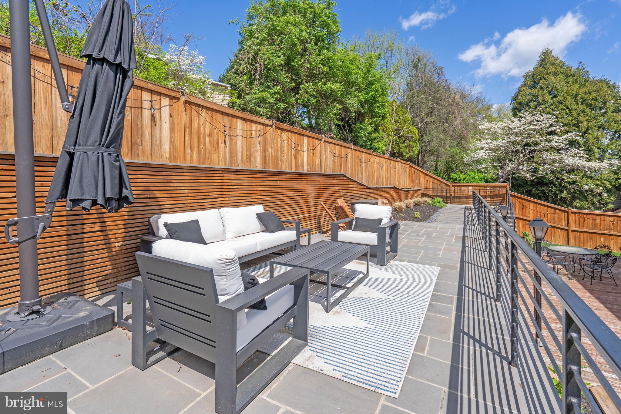 BARRISTERS PLACE - Residential