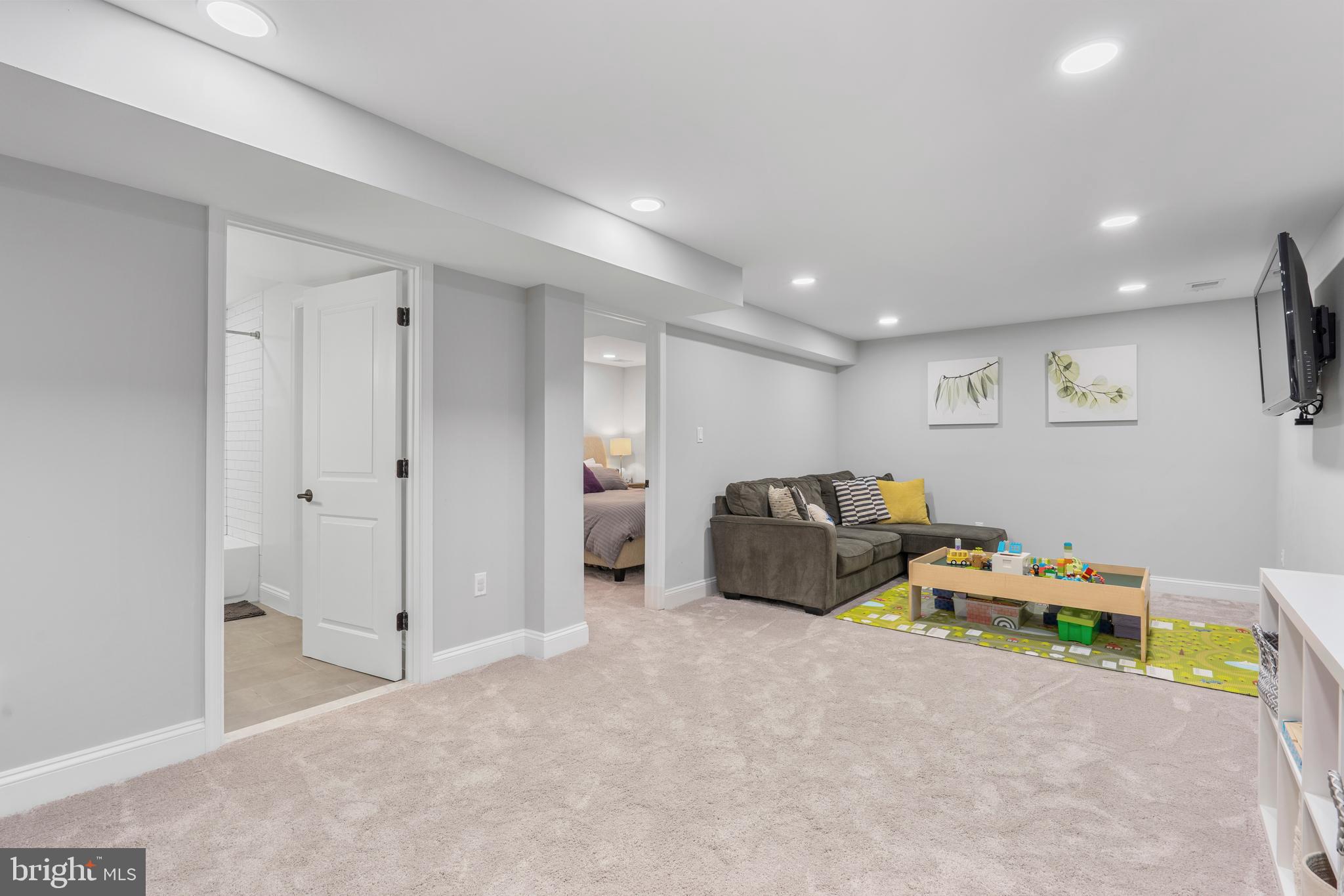 BARRISTERS PLACE - Residential