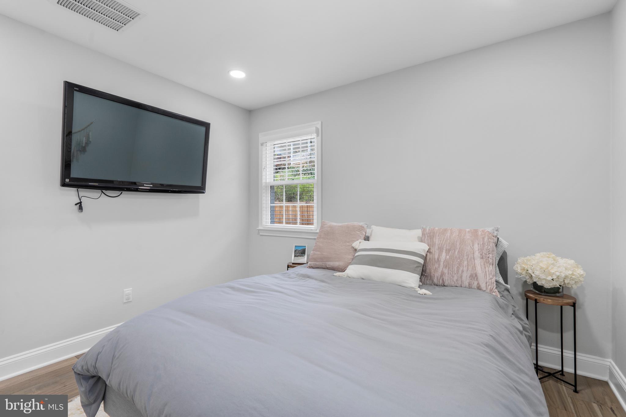 BARRISTERS PLACE - Residential