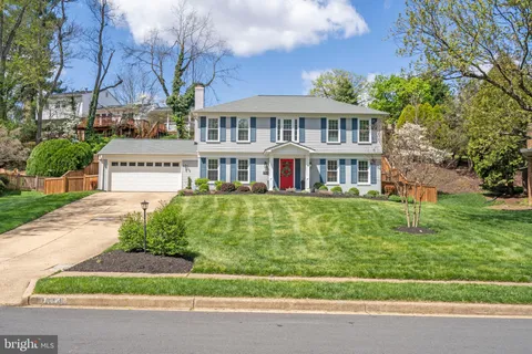 9614 Counsellor Drive NW, Vienna, VA MLS: VAFX2235104