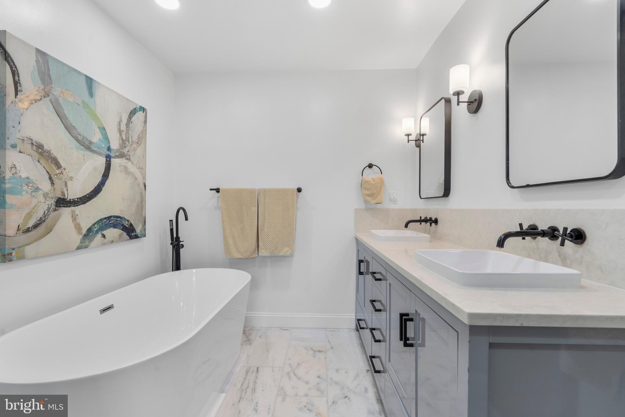 BARRISTERS PLACE - Residential