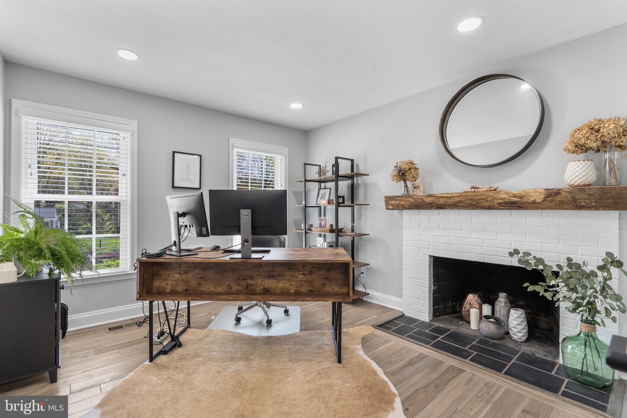 BARRISTERS PLACE - Residential