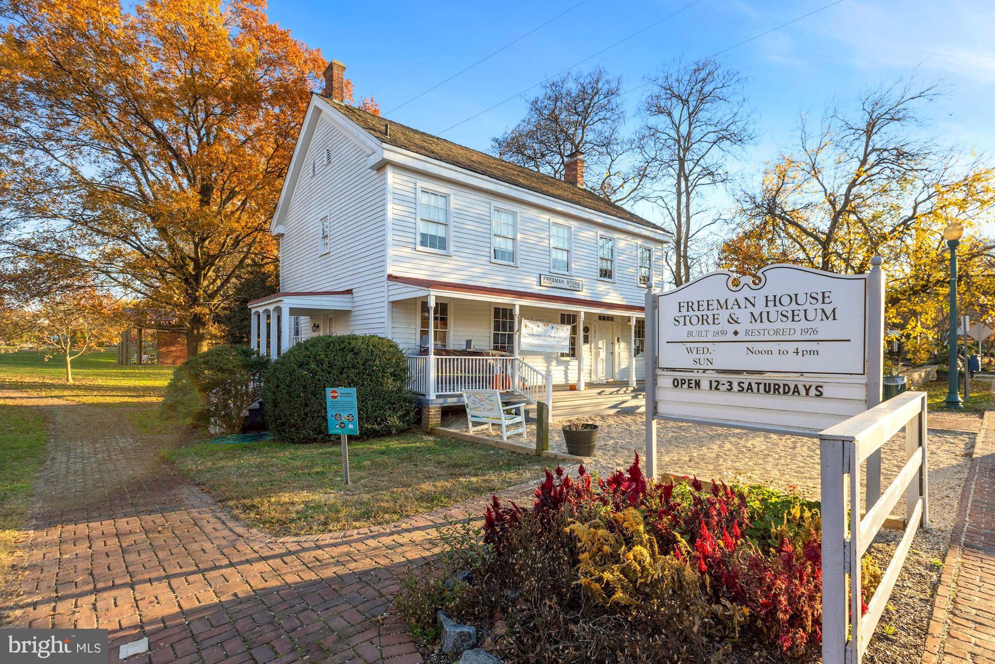 BARRISTERS PLACE - Residential