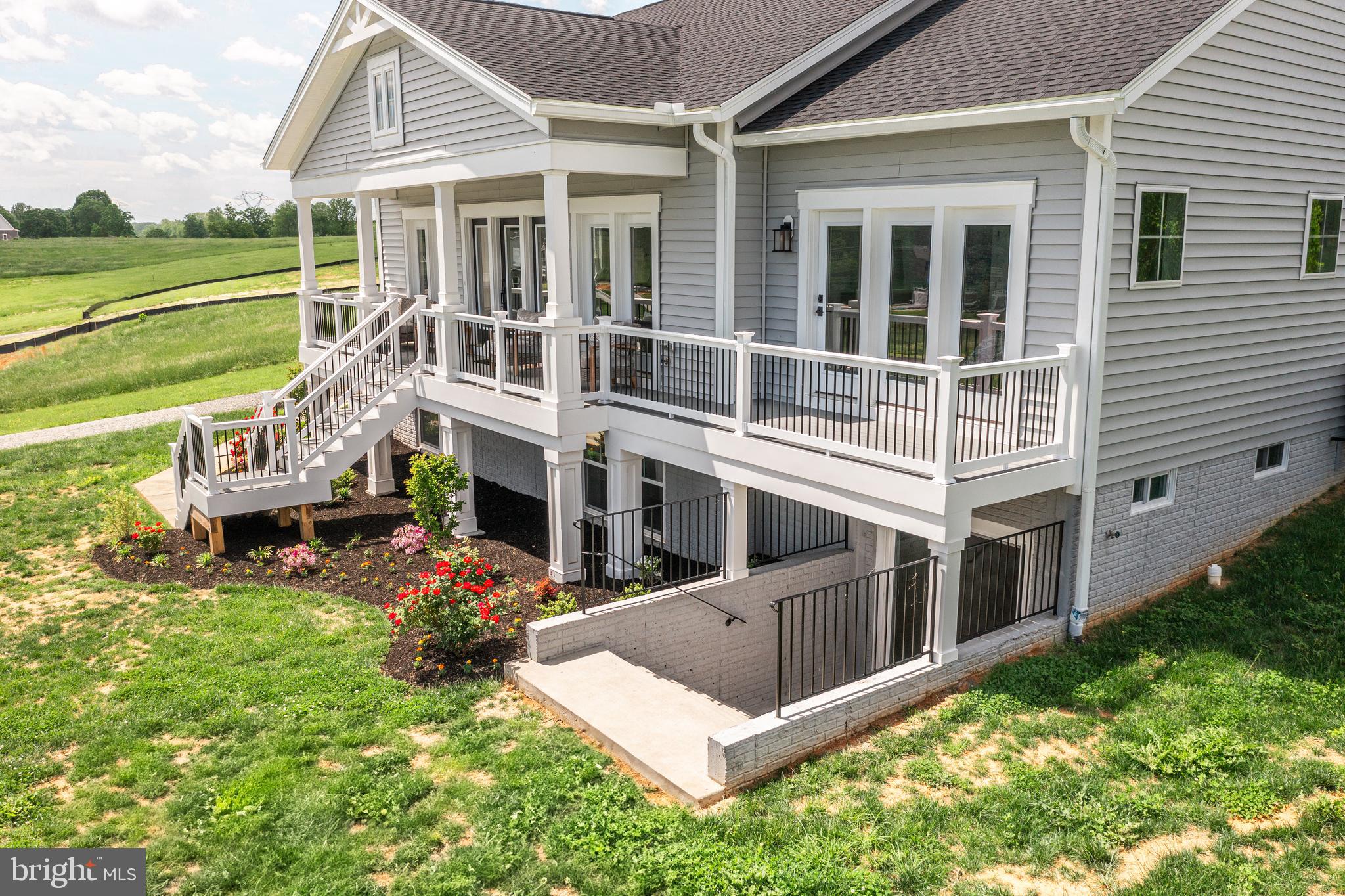 ROCK ISLAND LANDING - Residential