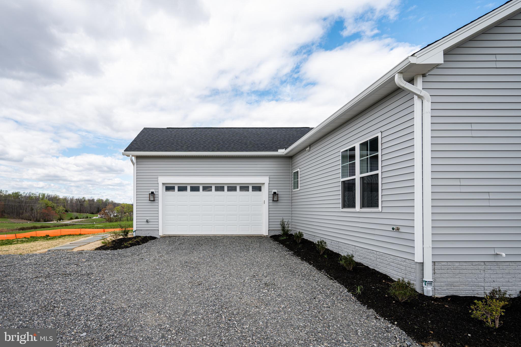 ROCK ISLAND LANDING - Residential