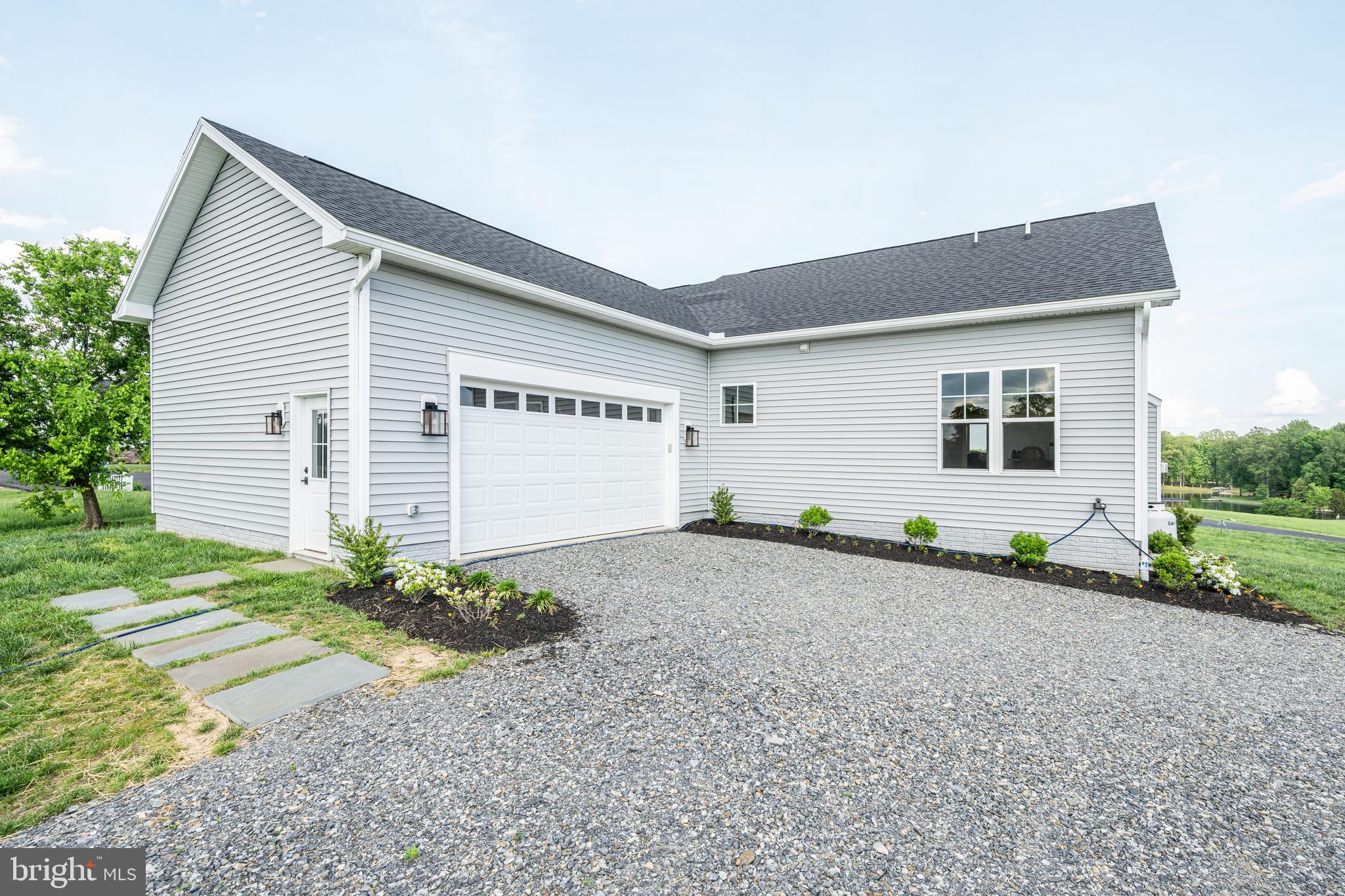 ROCK ISLAND LANDING - Residential