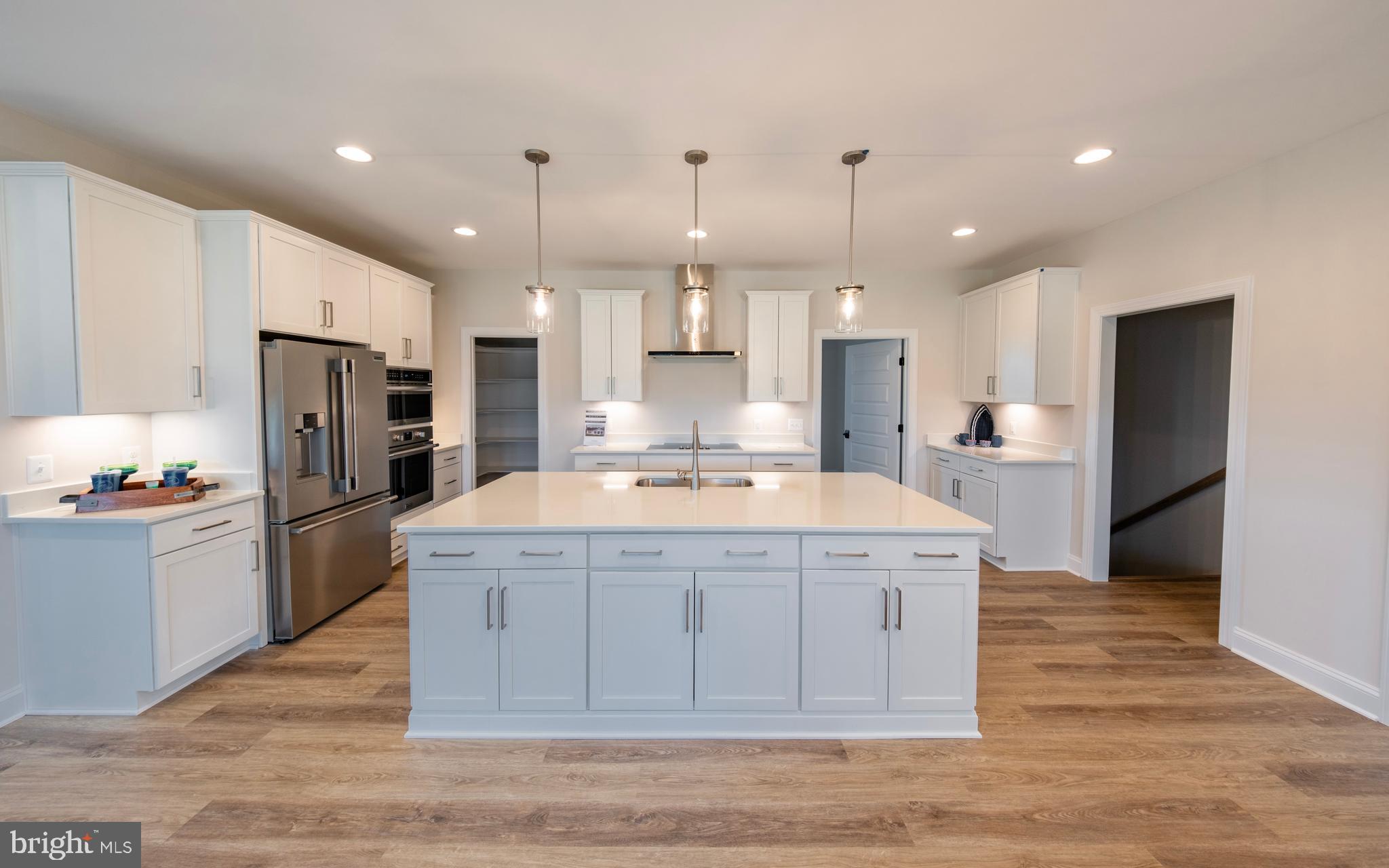 ROCK ISLAND LANDING - Residential