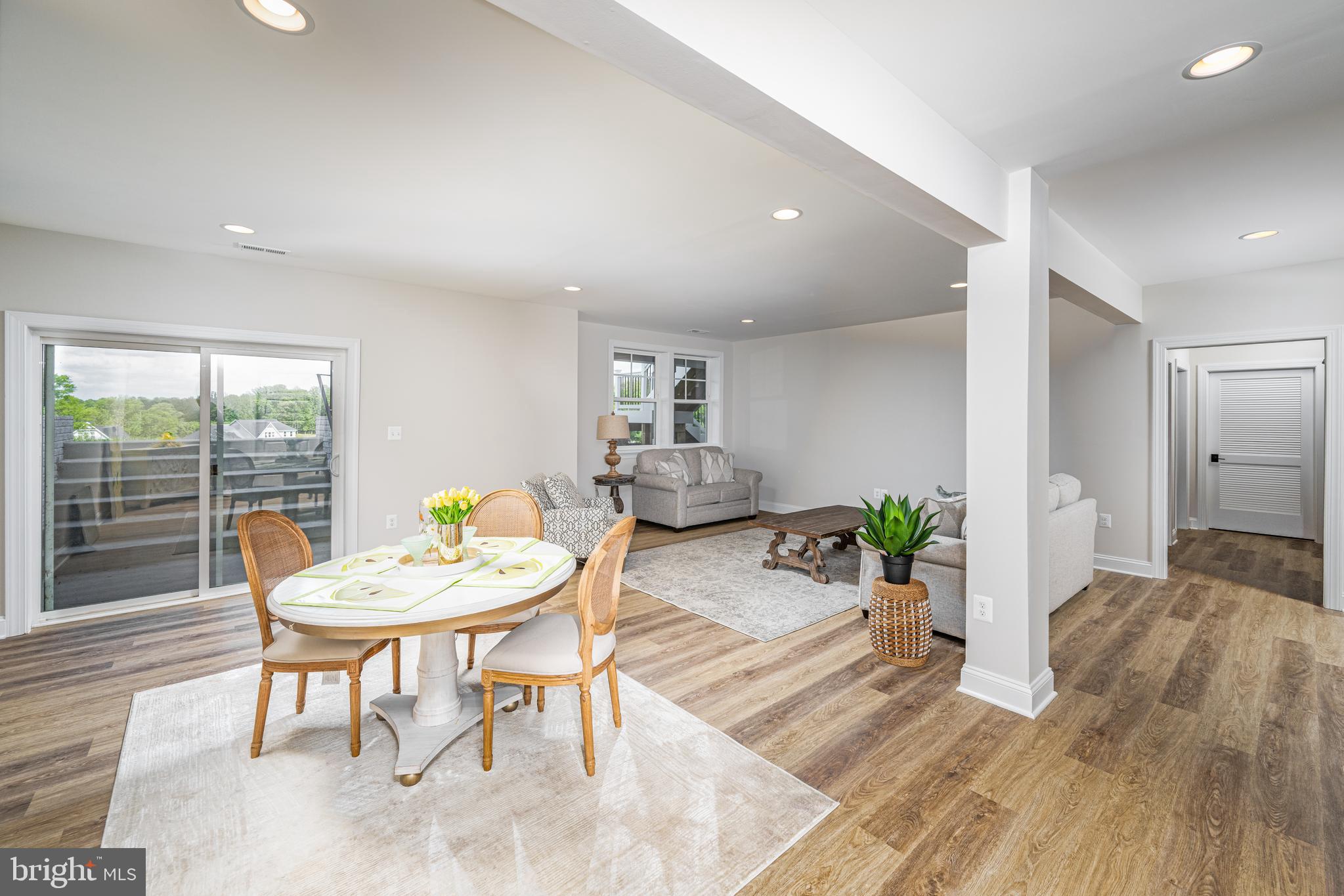 ROCK ISLAND LANDING - Residential