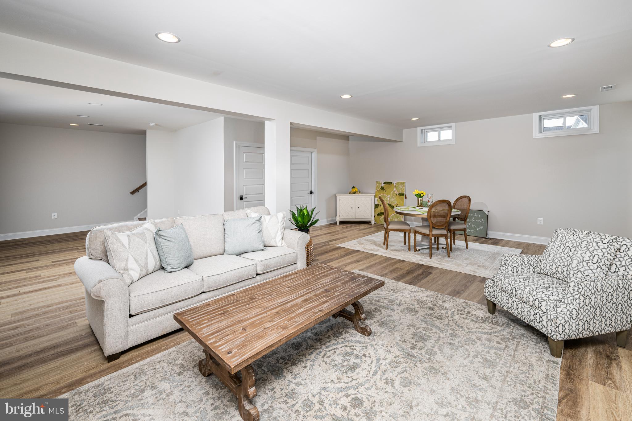 ROCK ISLAND LANDING - Residential