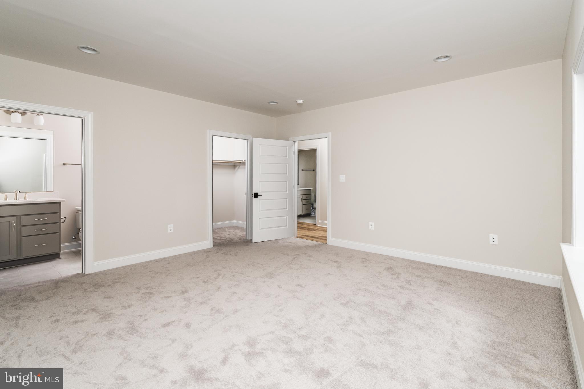 ROCK ISLAND LANDING - Residential