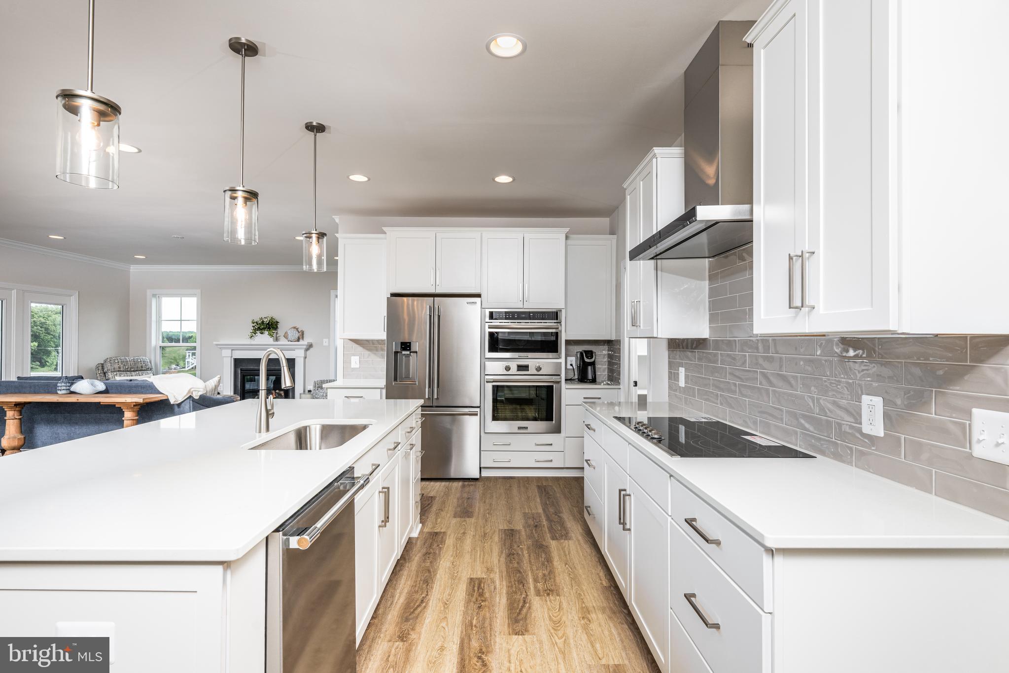 ROCK ISLAND LANDING - Residential