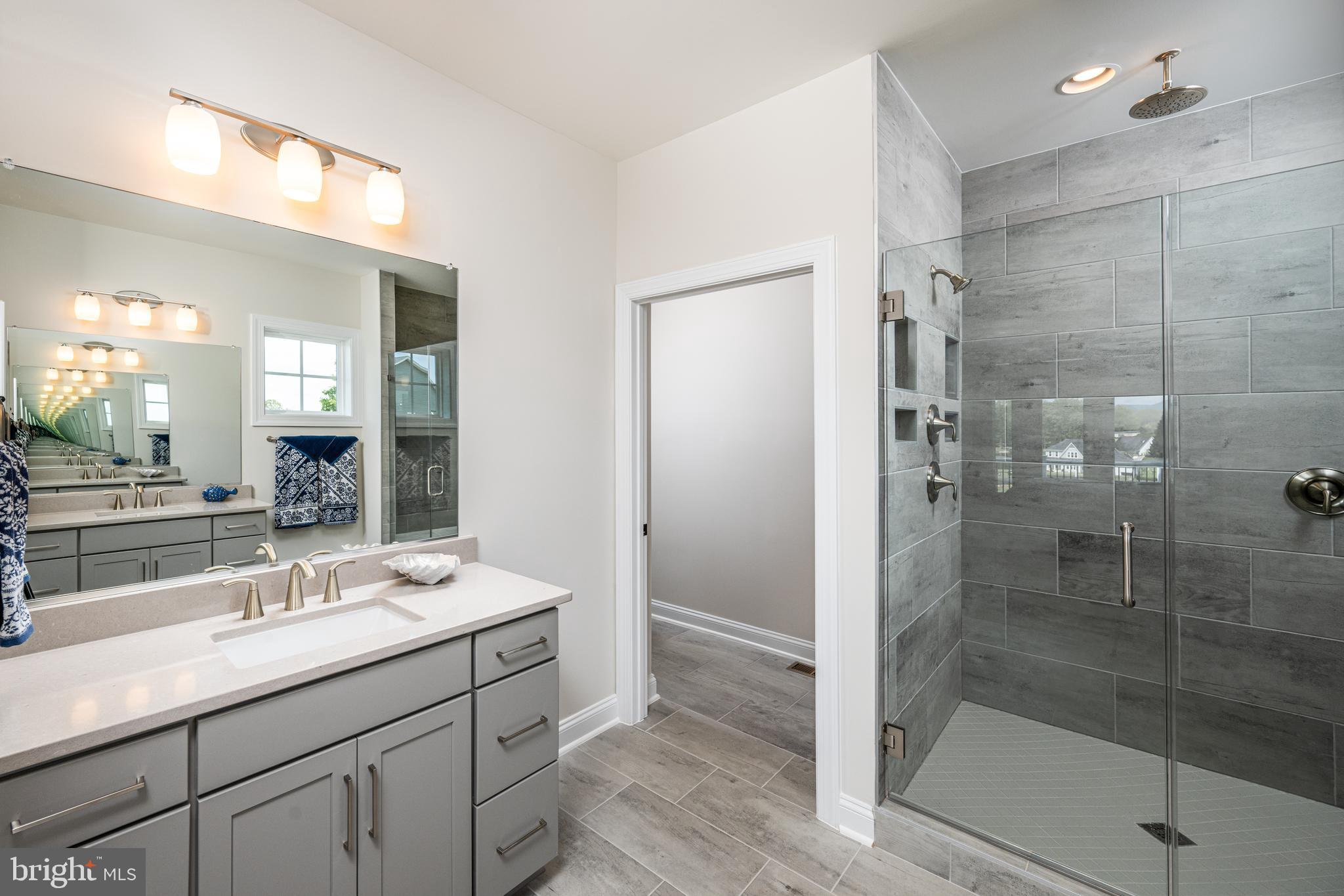 ROCK ISLAND LANDING - Residential