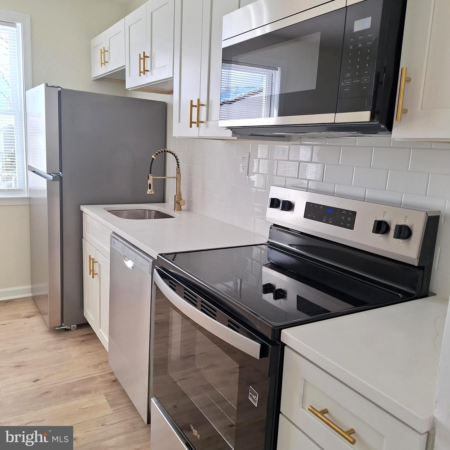 GARDEN CITY - Residential