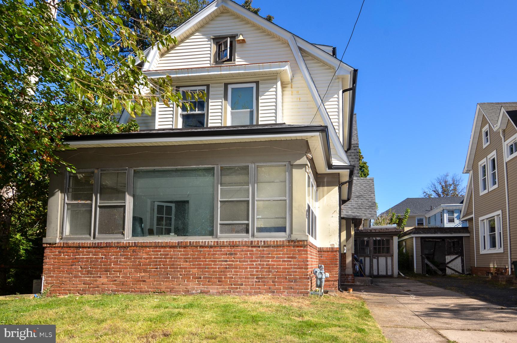 1206 STUYVESANT AVENUE