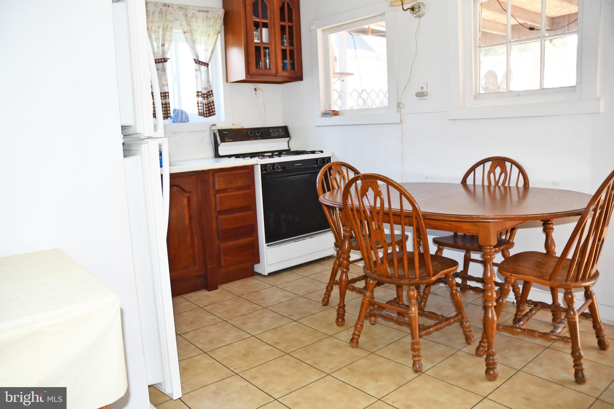 CRYSTAL BEACH MANOR - Residential